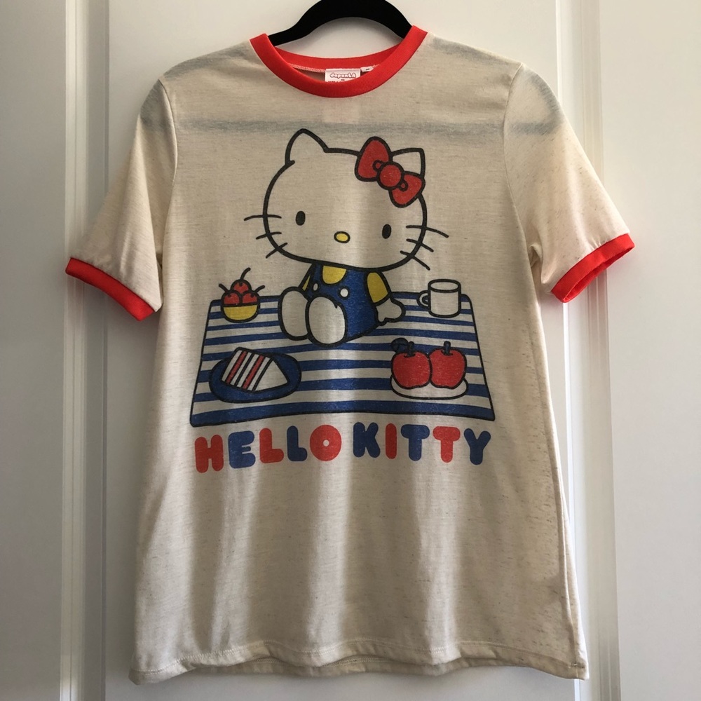 Japan LA for Hello Kitty Sanrio Tee Sz Sma… - Picture 2 of 8